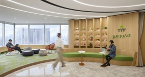 服务好的办公空间装修案例图