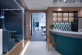 现代简约办公楼装修风格图