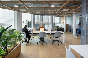 个性办公室装修风格图