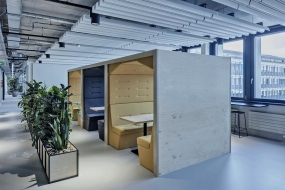 国企办公楼装修案例图