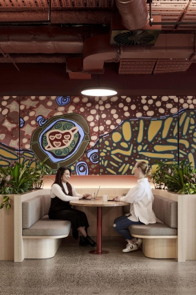 投资公司办公室装修效果实景