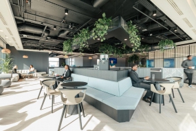 高科技公司办公室装修风格图