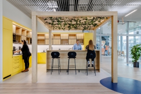 豪华办公楼装修实景图