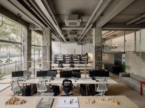 办公室装修高大上感觉案例图