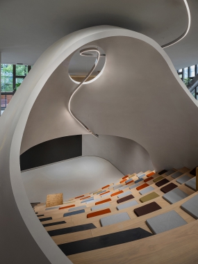 简易风装修办公室效果实景