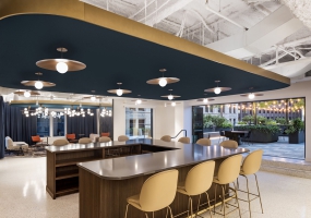 设计类公司办公室设计风格案例图