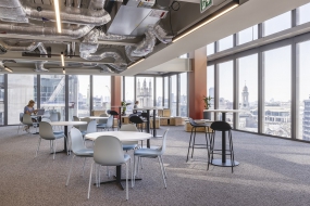 大教育公司办公室设计装修实景风格