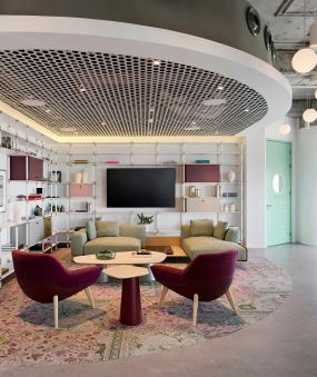 挑高5米办公室设计装修图