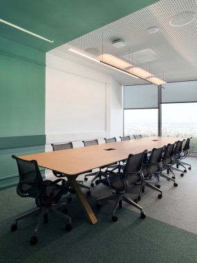 现代风老总办公室设计装修方案