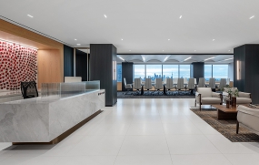 300平办公室简易设计装修图