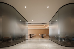 窄长型办公室设计装修效果图