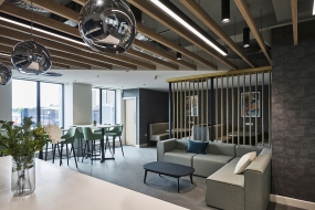 富有人性化设计办公空间效果