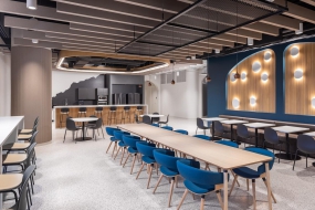 弧形场地办公室设计装修实景效果图