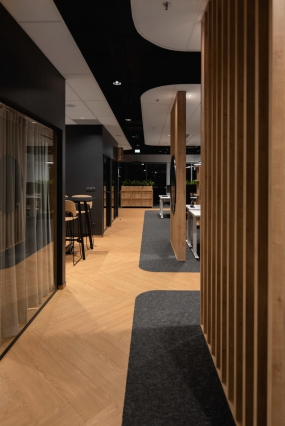 小面积现代办公室设计装修效果