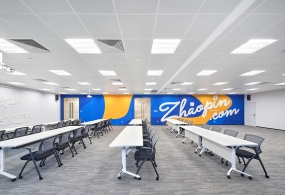 现代高端办公室设计图