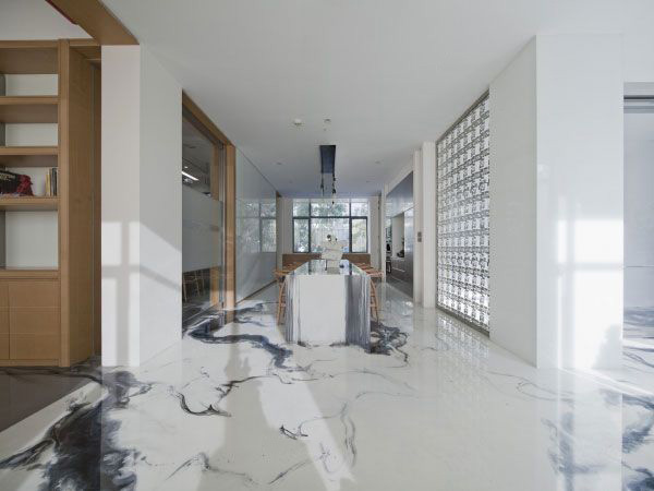 简约型<a href=/pictrue/bgs target=_blank class=infotextkey>办公室装修效果图</a>片